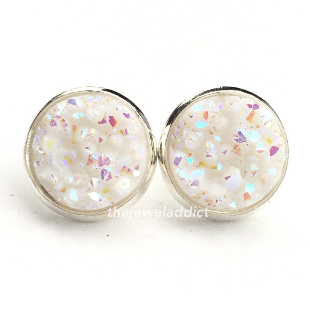 3 for 15🎀 Opal white chunky Druzy style earrings